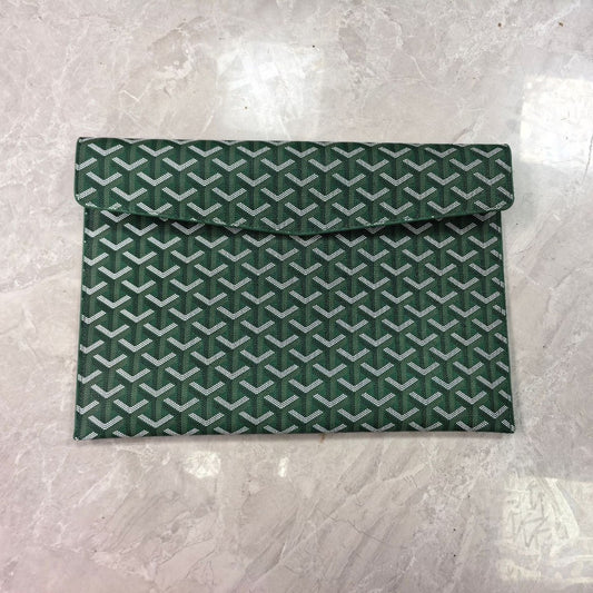 Geometric-Patterned Laptop Sleeve