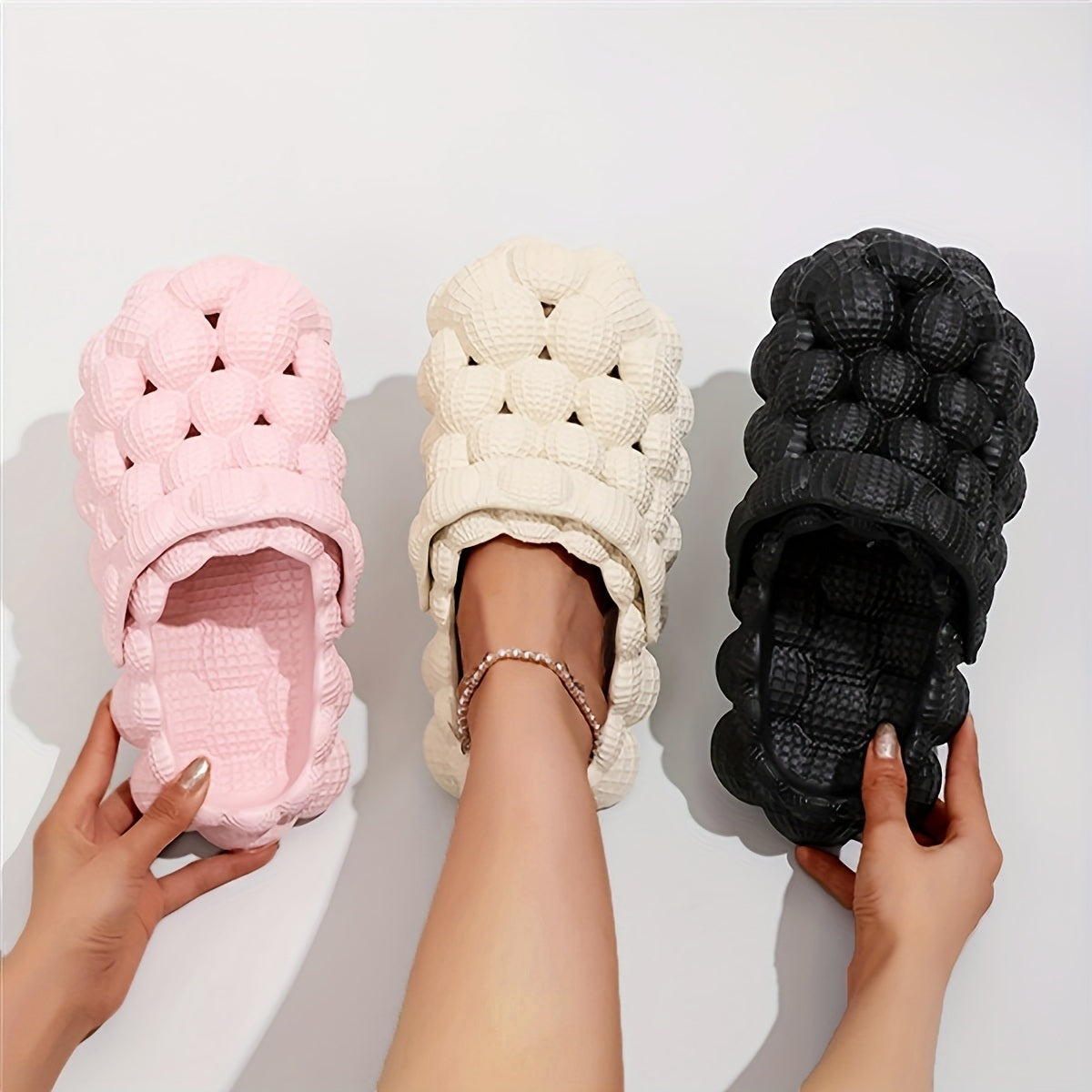 Women's Soft Bubble Clogs